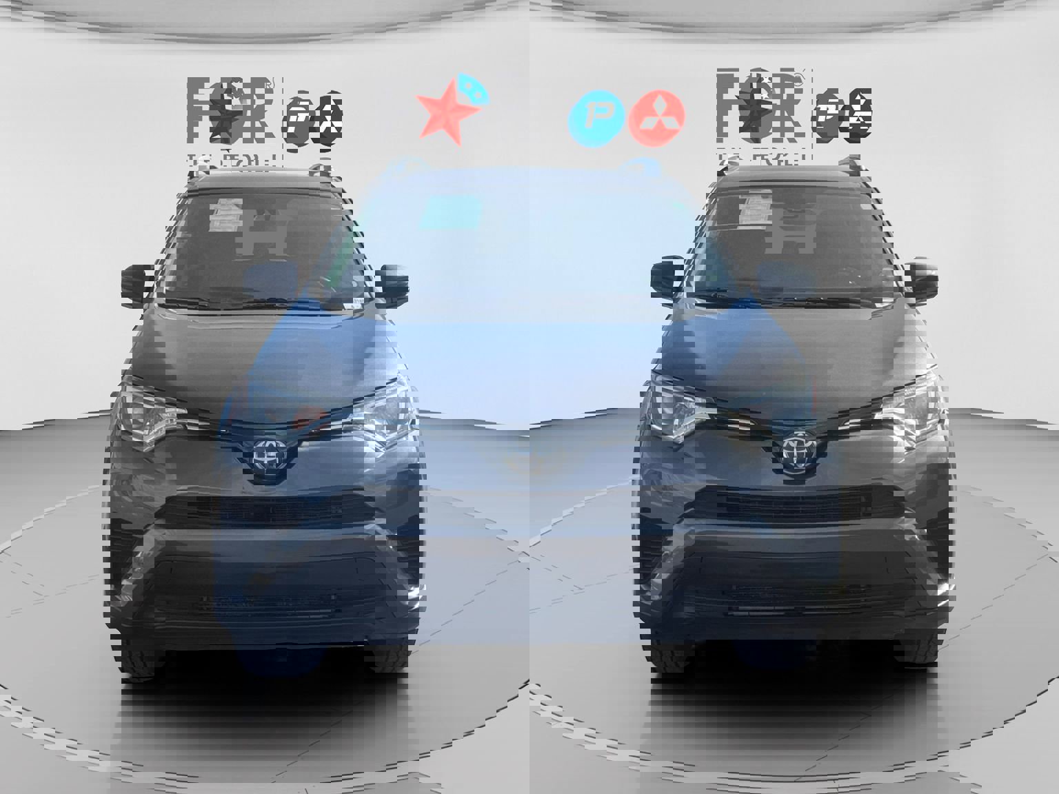 Used 2018 Toyota RAV4 LE w/ Carpet Mat Package image 2