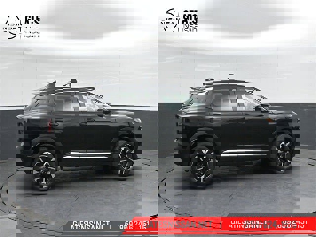 New 2026 Nissan Kicks SV image 3