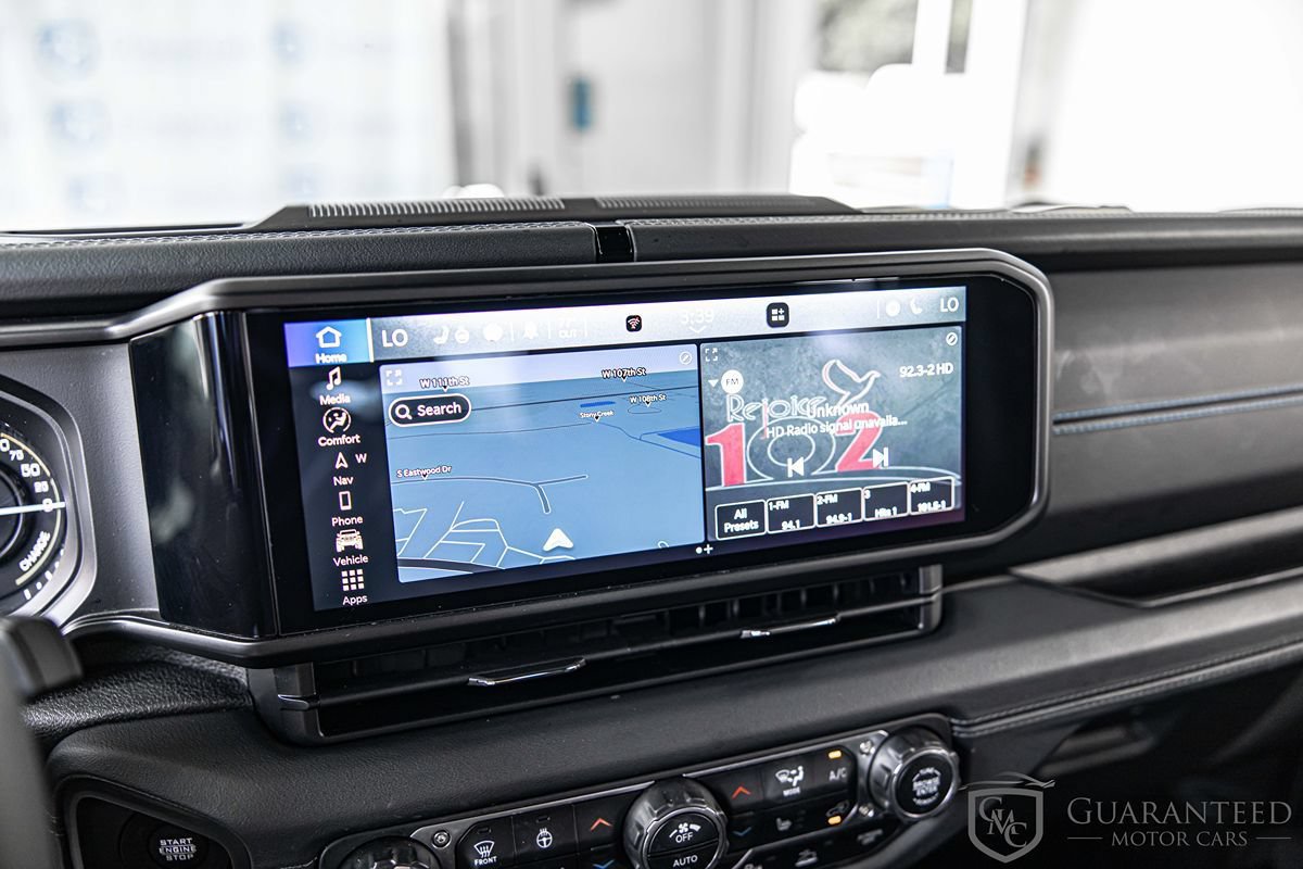 Used 2024 Jeep Wrangler High Altitude AWD/4WD image 24