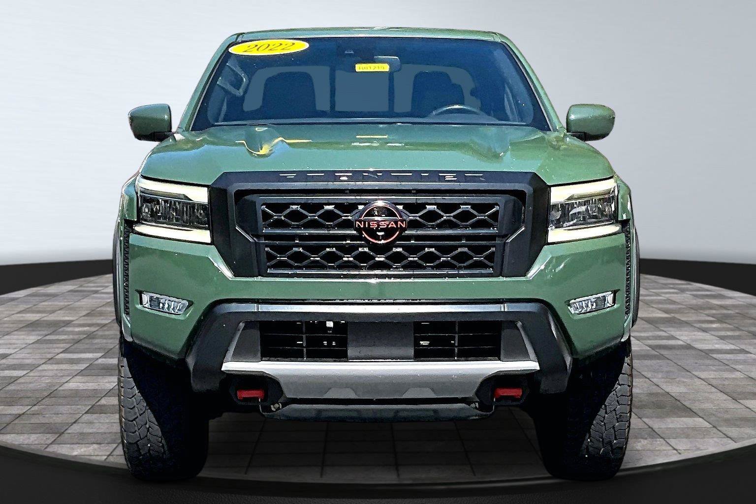Used 2022 Nissan Frontier PRO-4X w/ Pro-4X Premium Package AWD/4WD image 2
