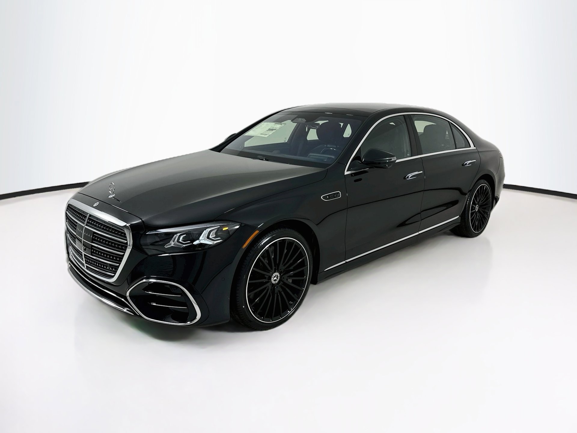 New 2027 Mercedes-Benz S 580 4MATIC Sedan image 3