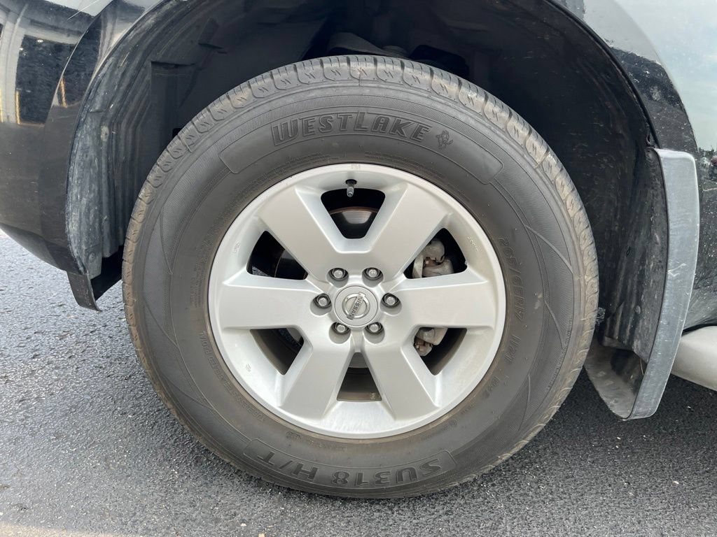 Used 2012 Nissan Pathfinder SV AWD/4WD image 9