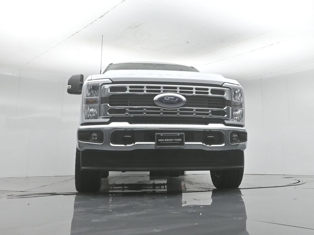 New 2026 Ford F350 XLT w/ FX4 Off-Road Package AWD/4WD image 46