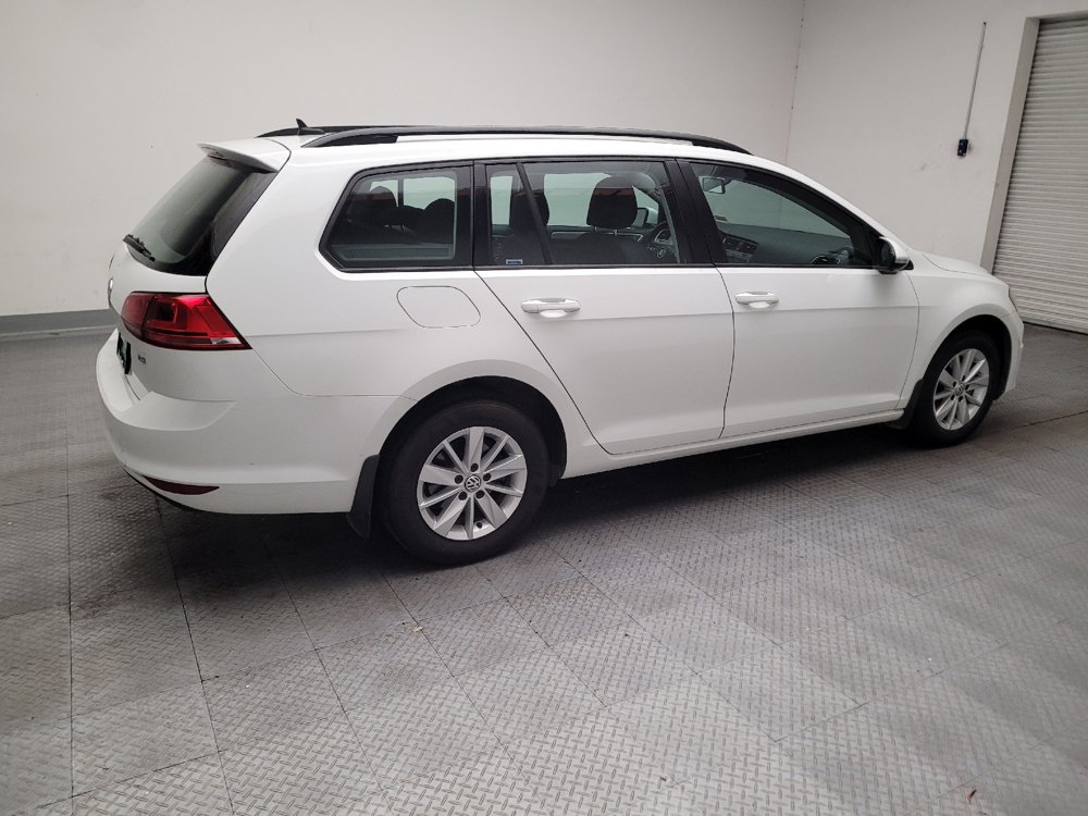 Used 2017 Volkswagen Golf S FWD image 10