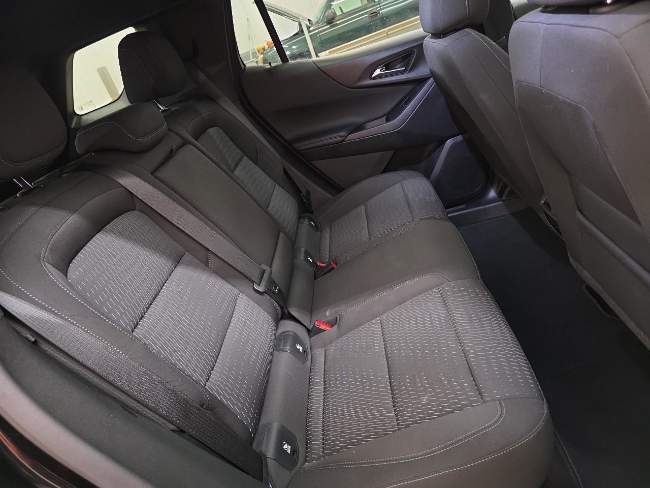 Used 2025 Chevrolet Equinox LT image 43