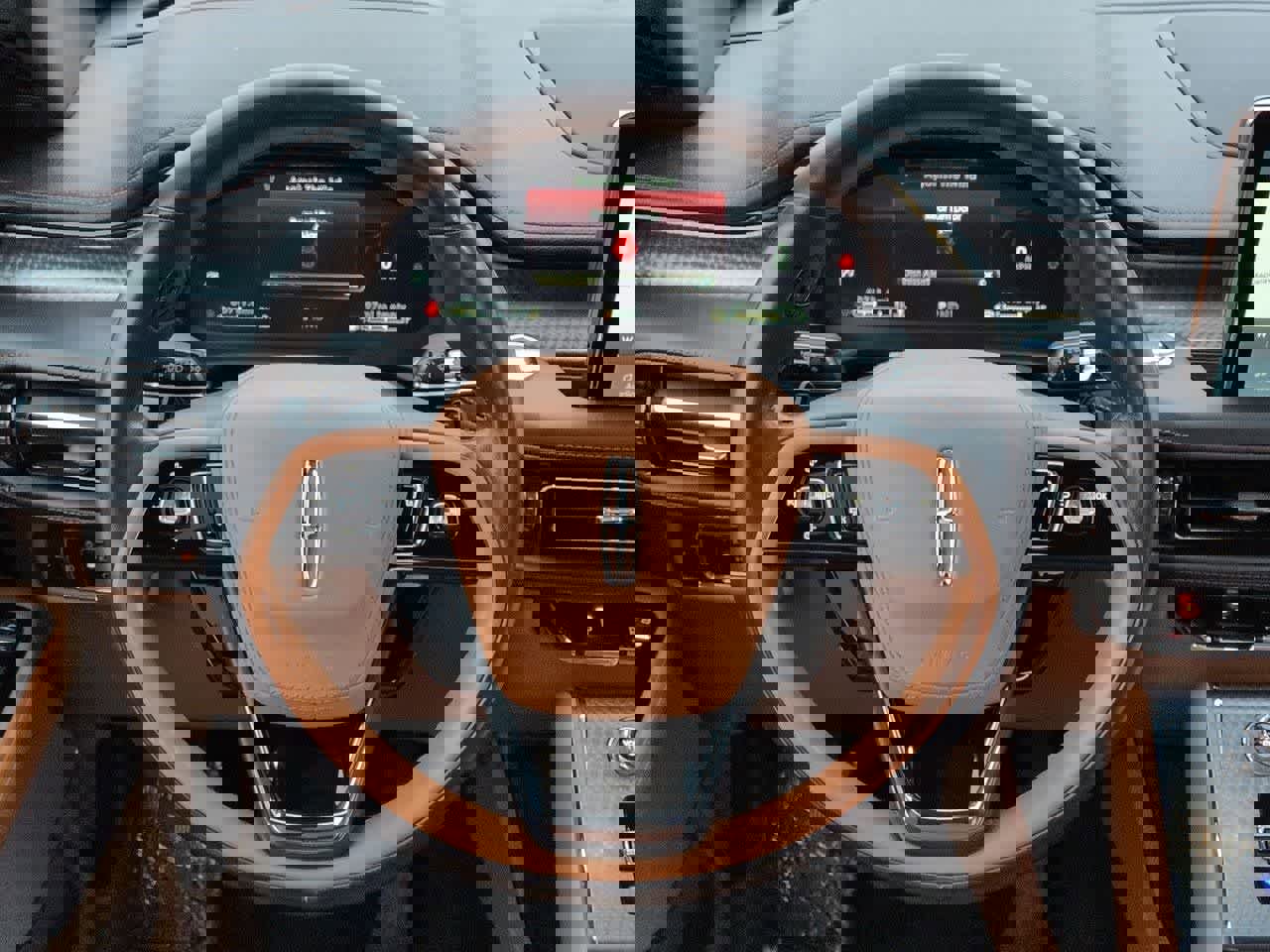 Used 2022 Lincoln Aviator Black Label w/ Dynamic Handling Package image 25