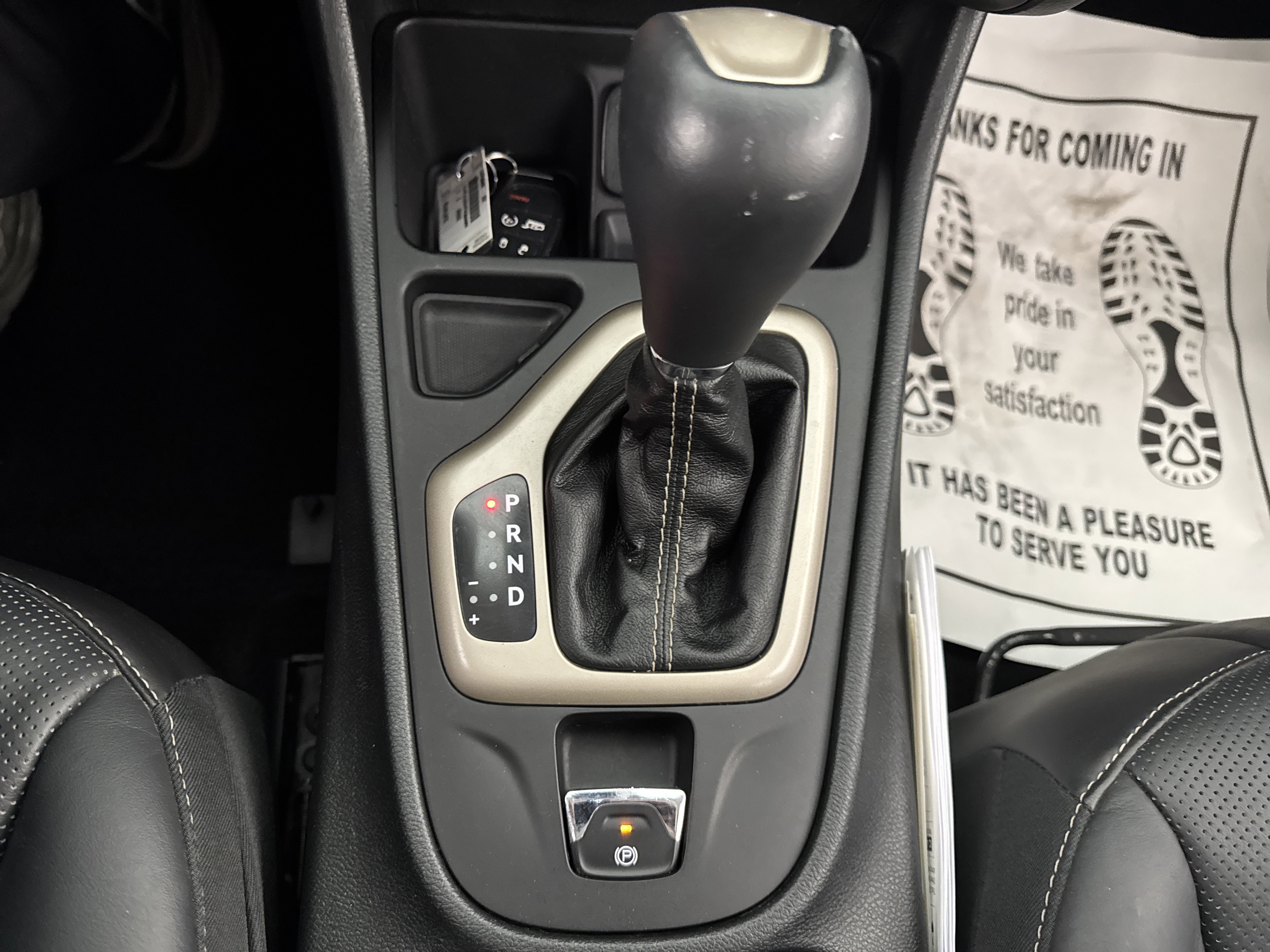 Used 2015 Jeep Cherokee Limited w/ Luxury Group image 34