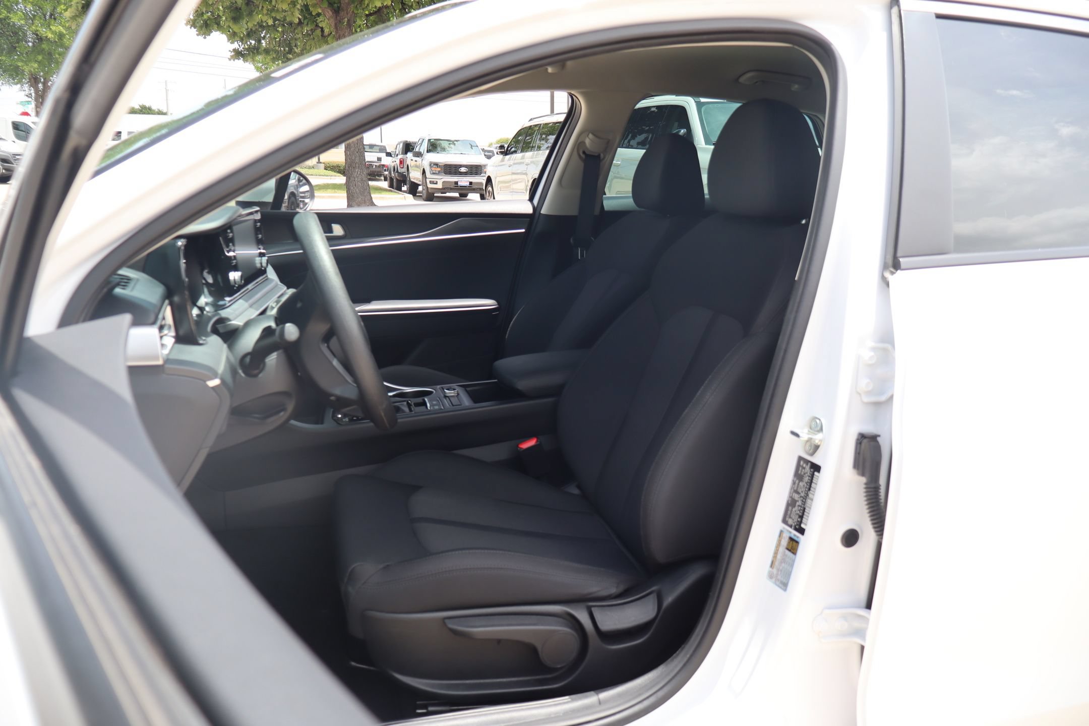 Used 2024 Kia K5 LXS FWD image 11