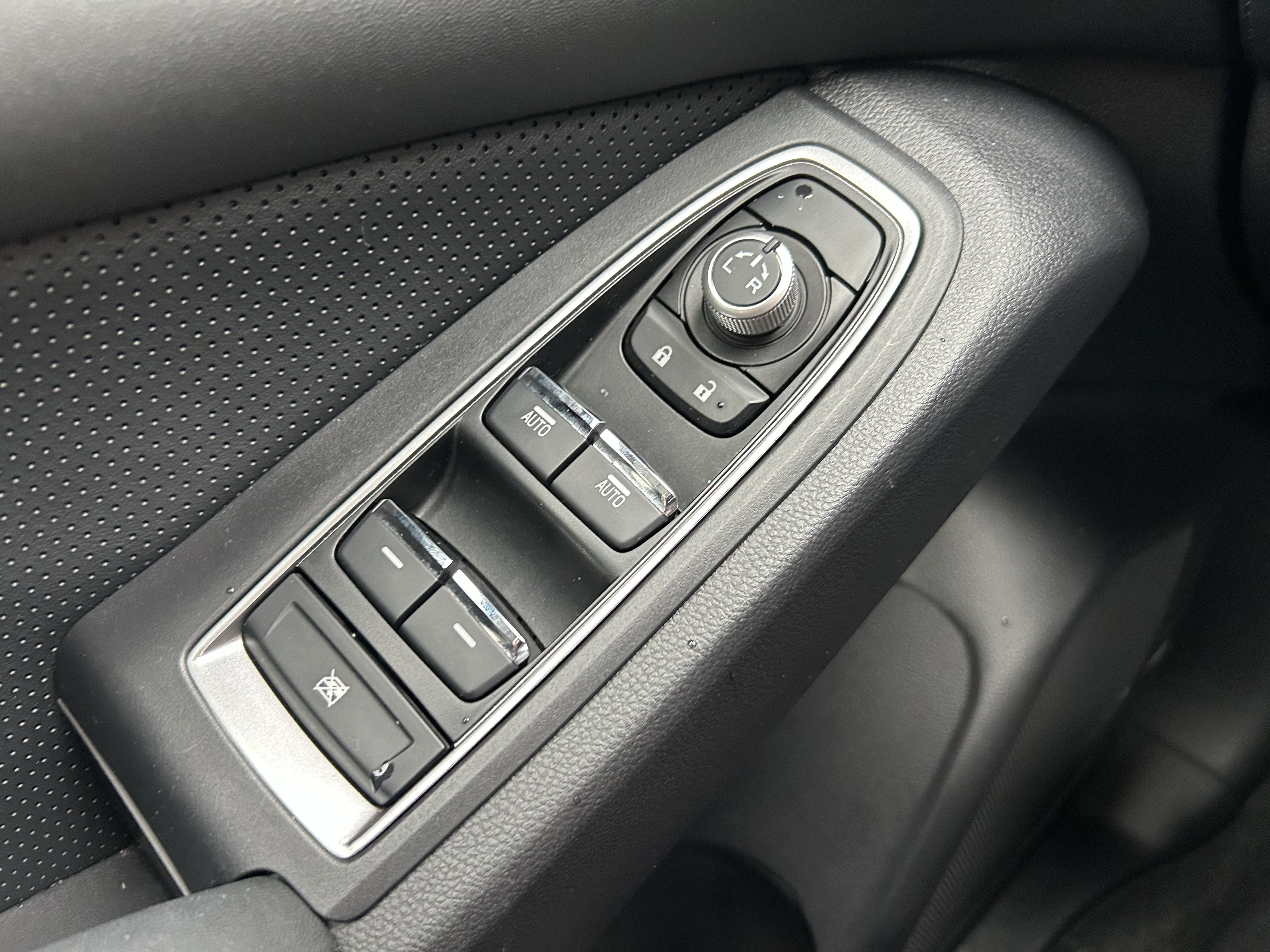 Used 2023 Subaru Ascent Limited w/ Popular Package #2A image 19