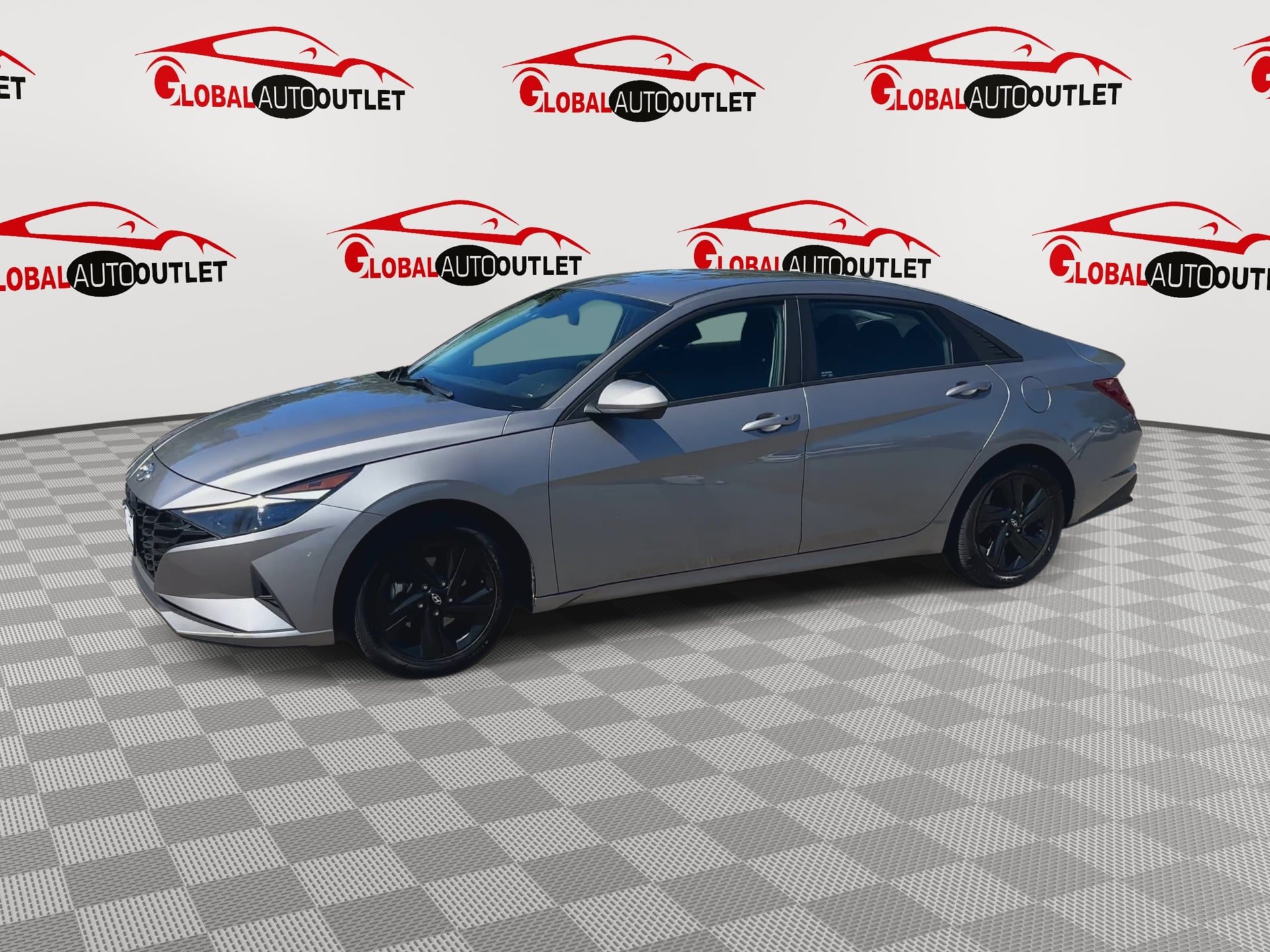 Used 2023 Hyundai Elantra Blue FWD image 4