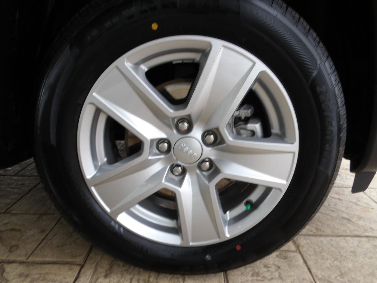 Used 2022 Jeep Compass Latitude w/ Convenience Group image 14