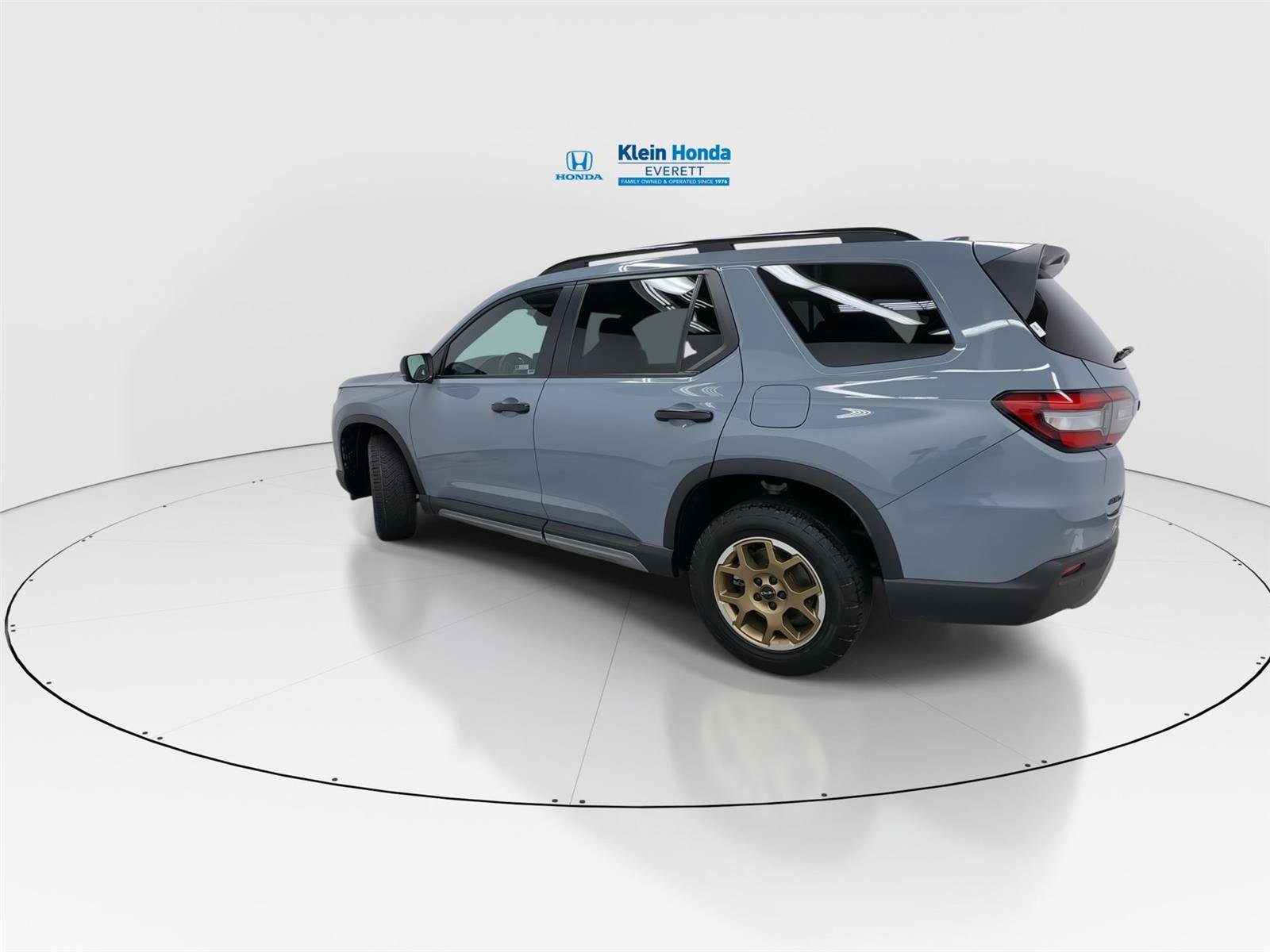 Certified 2024 Honda Pilot TrailSport image 8