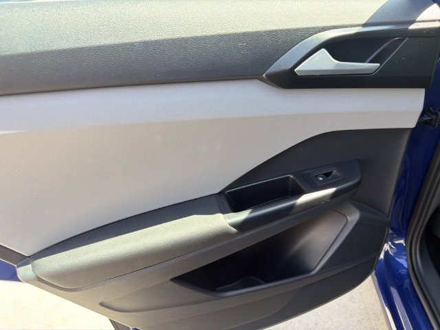 Certified 2023 Volkswagen Taos S FWD image 9