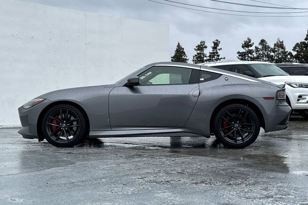 Used 2025 Nissan Z Performance w/ Floor Mat Package image 6