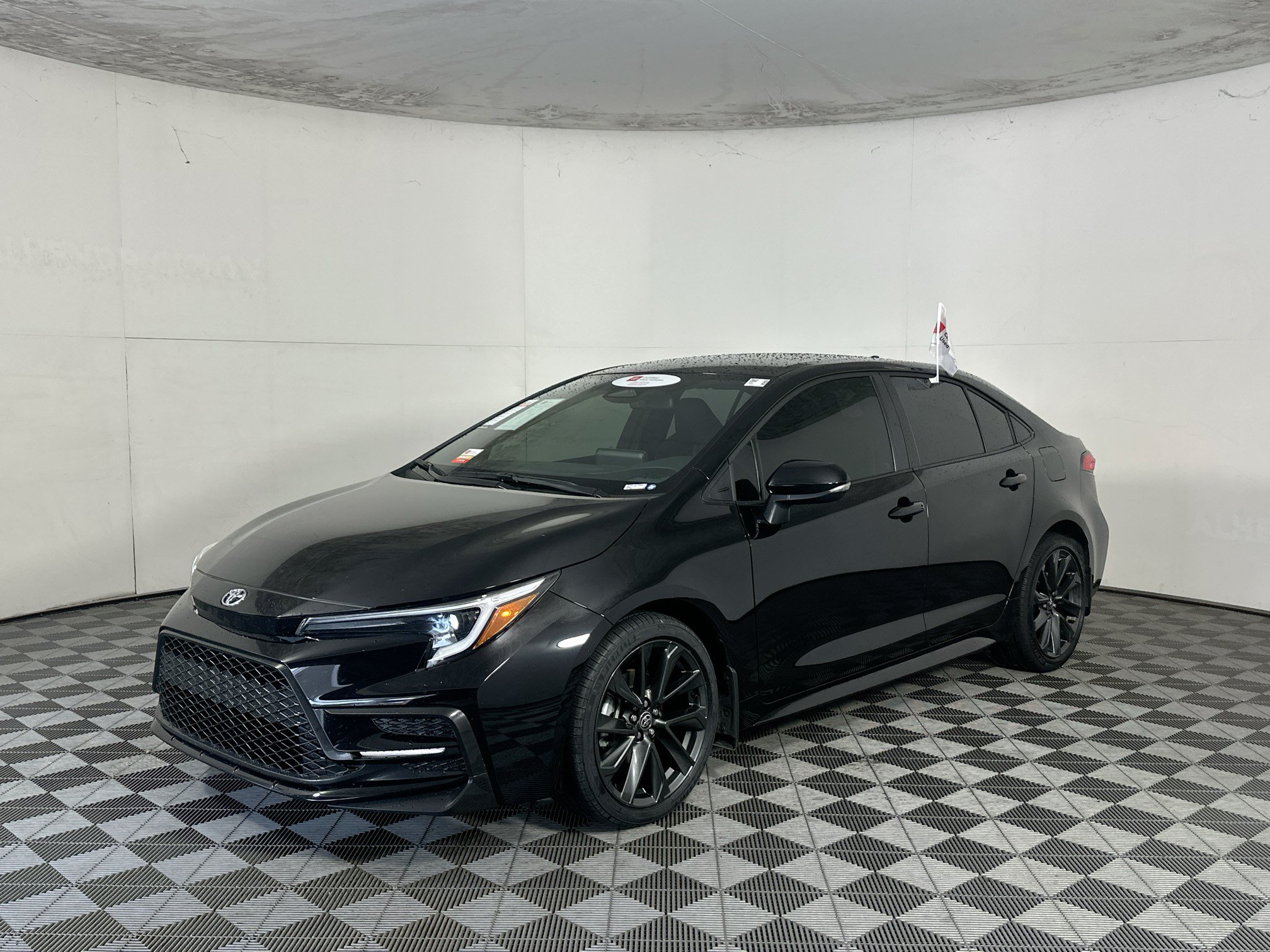 Certified 2025 Toyota Corolla SE FWD image 7