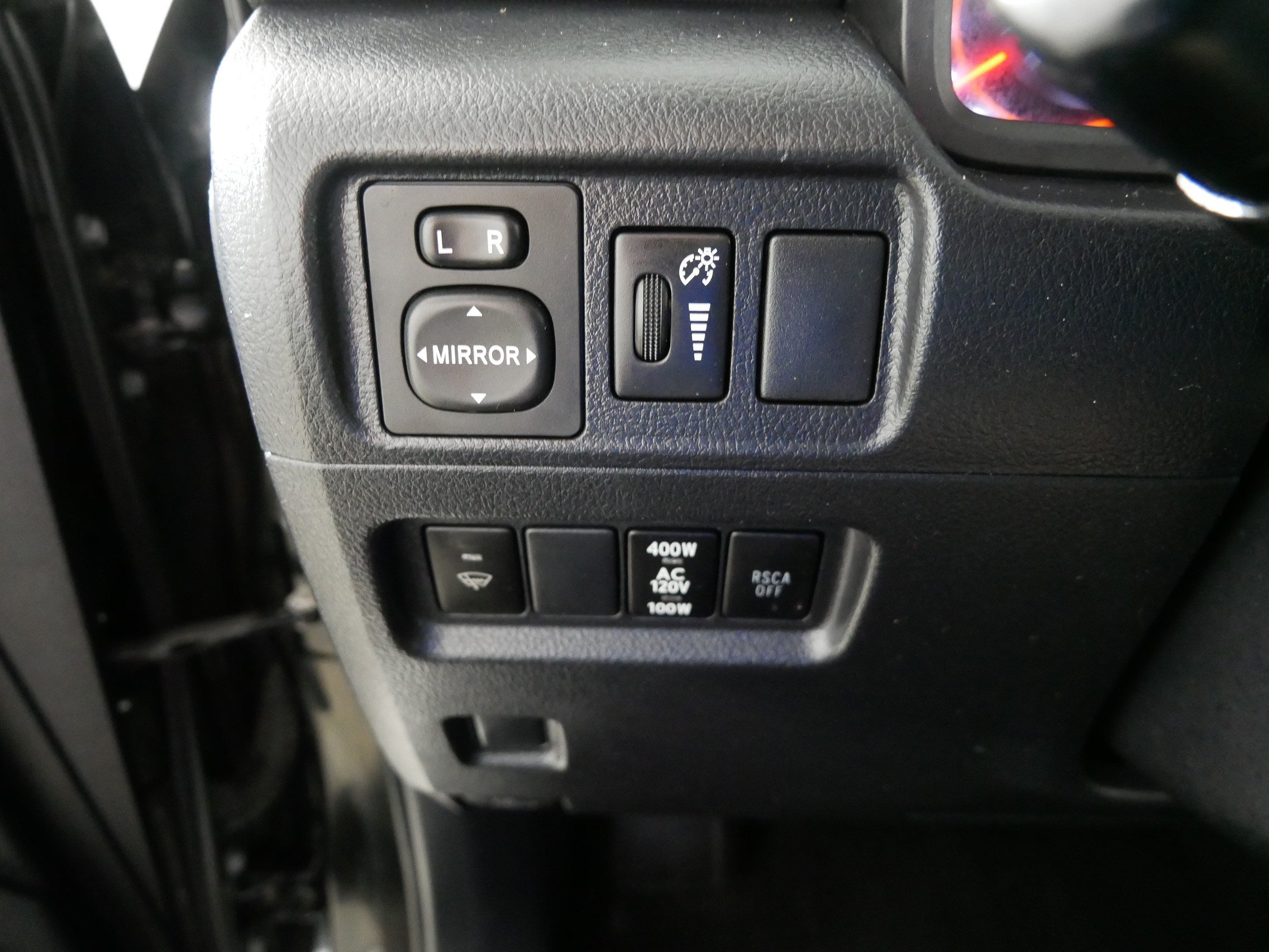 Used 2012 Toyota 4Runner Limited w/ Convenience Pkg AWD/4WD image 26