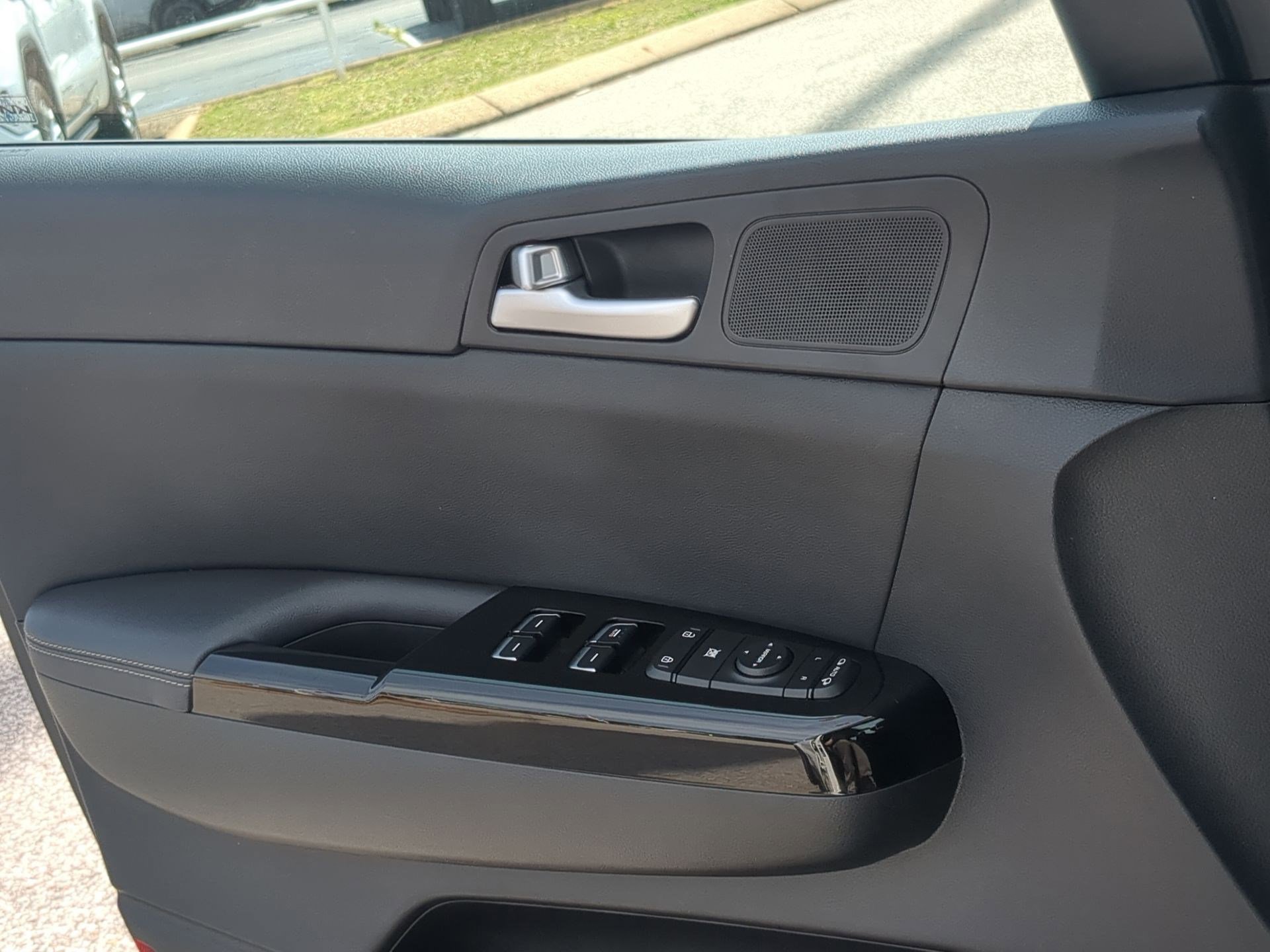 Used 2022 Kia Sportage EX FWD image 13