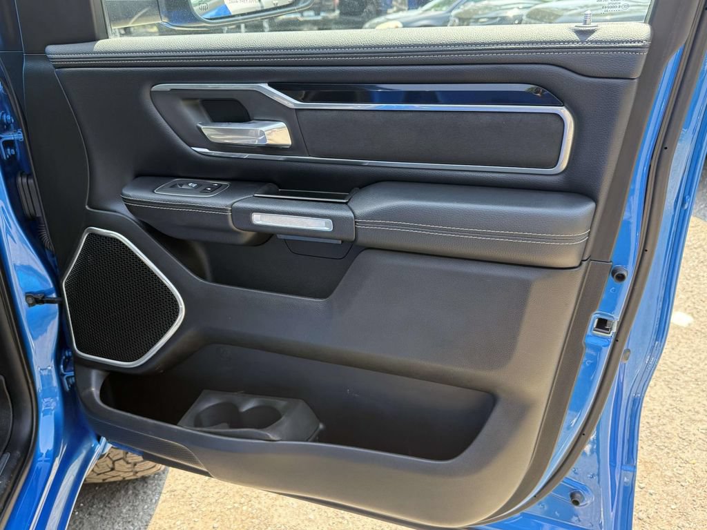 Used 2020 RAM 1500 Laramie w/ Sport Appearance Package AWD/4WD image 8