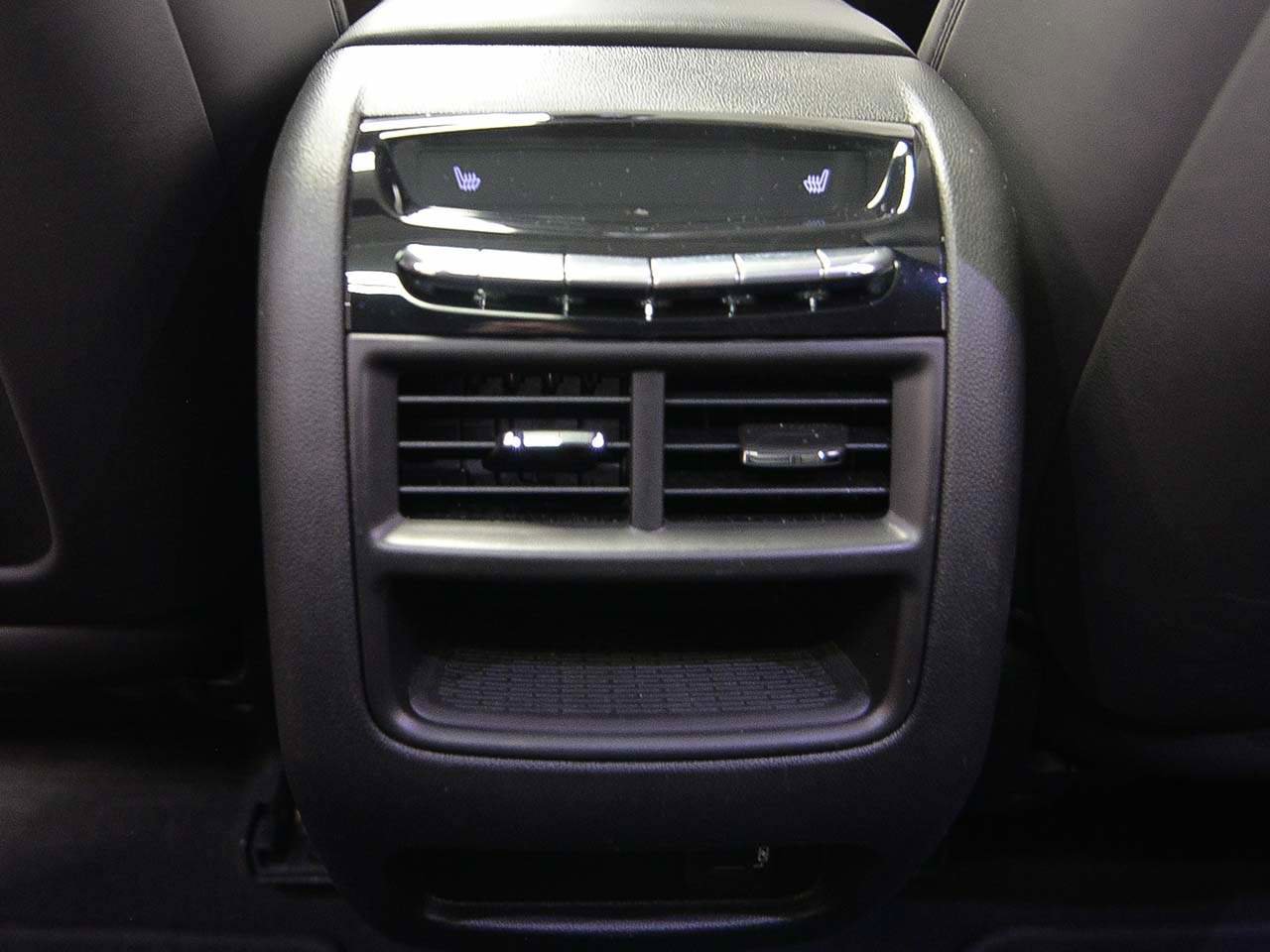 Used 2019 Cadillac XT5 Platinum image 10