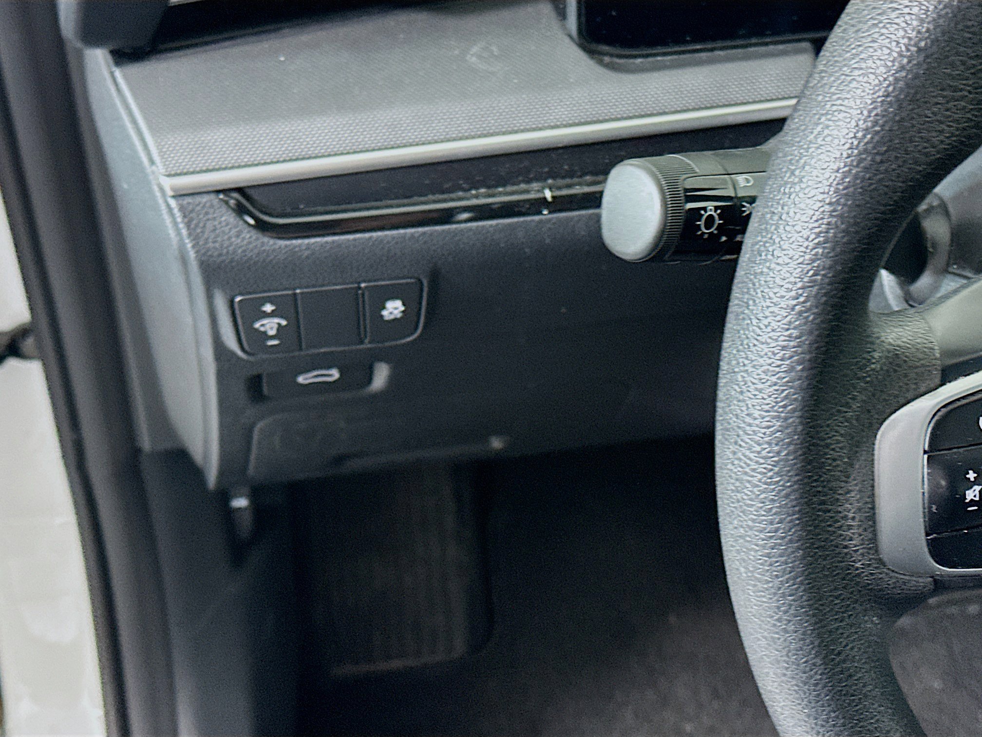 Used 2025 Kia K5 LXS image 17