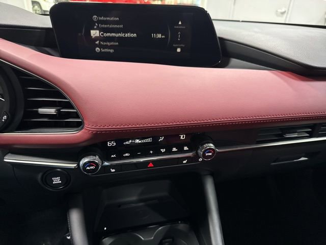 Used 2025 MAZDA MAZDA3 2.5 S Hatchback w/ Premium Pkg image 19