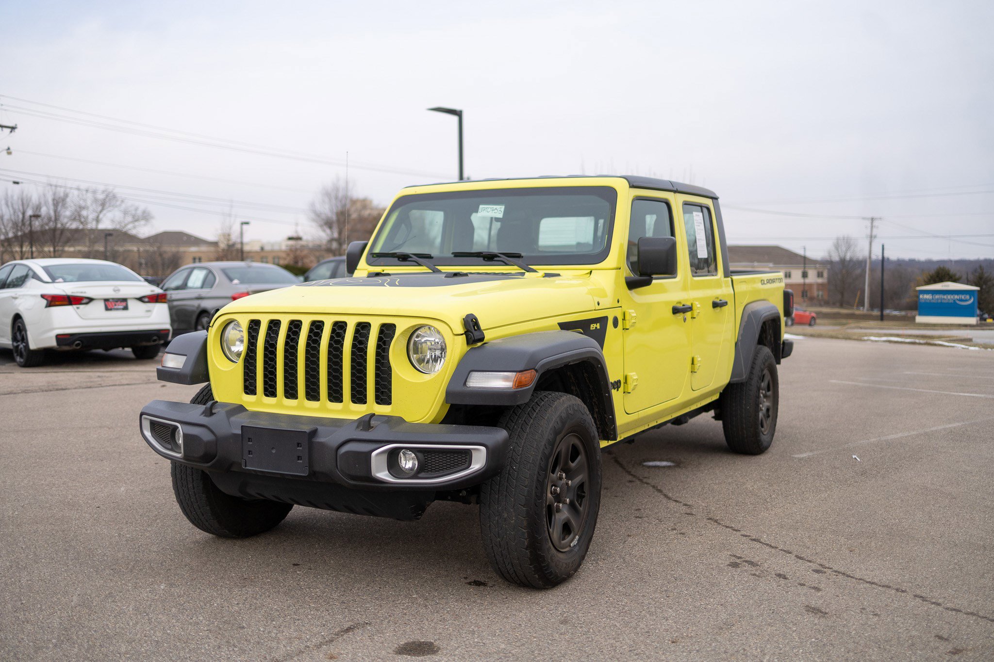 Used 2023 Jeep Gladiator Sport image 16