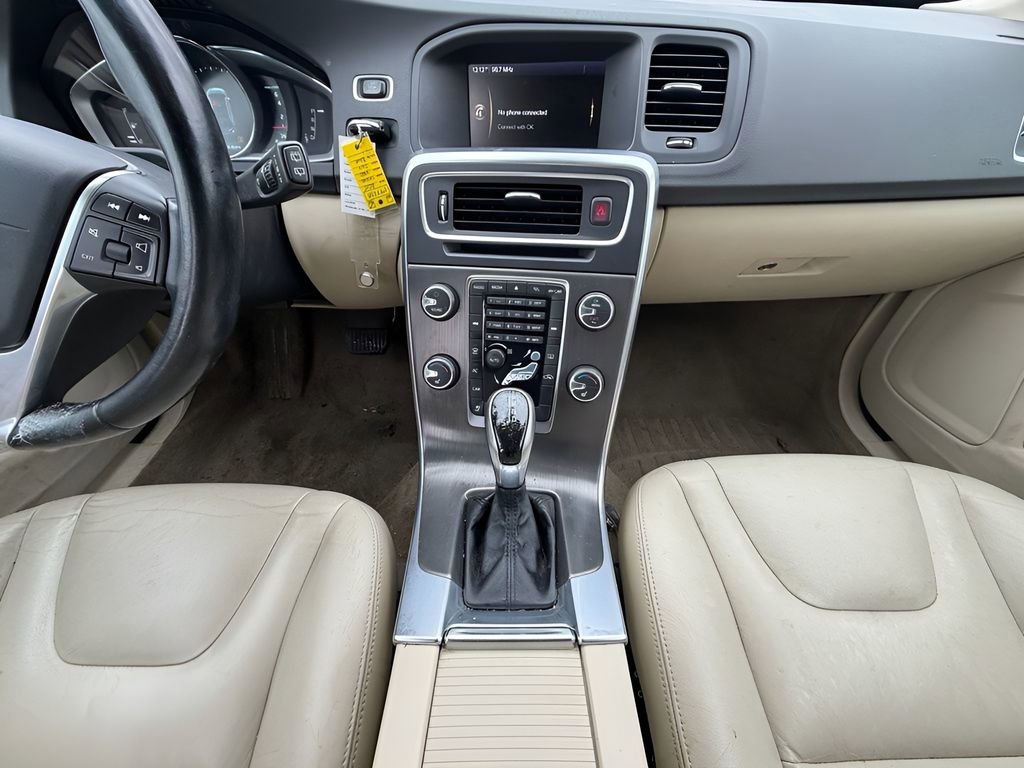 Used 2015 Volvo V60 T5 Premier Plus image 15