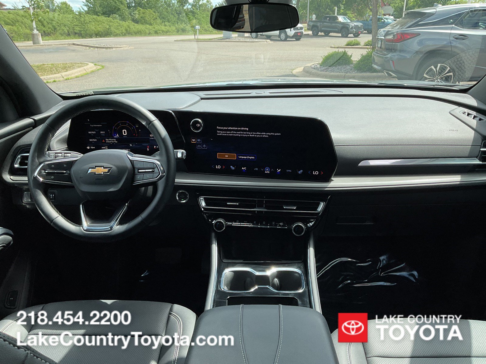 Used 2026 Chevrolet Traverse LT AWD/4WD image 16