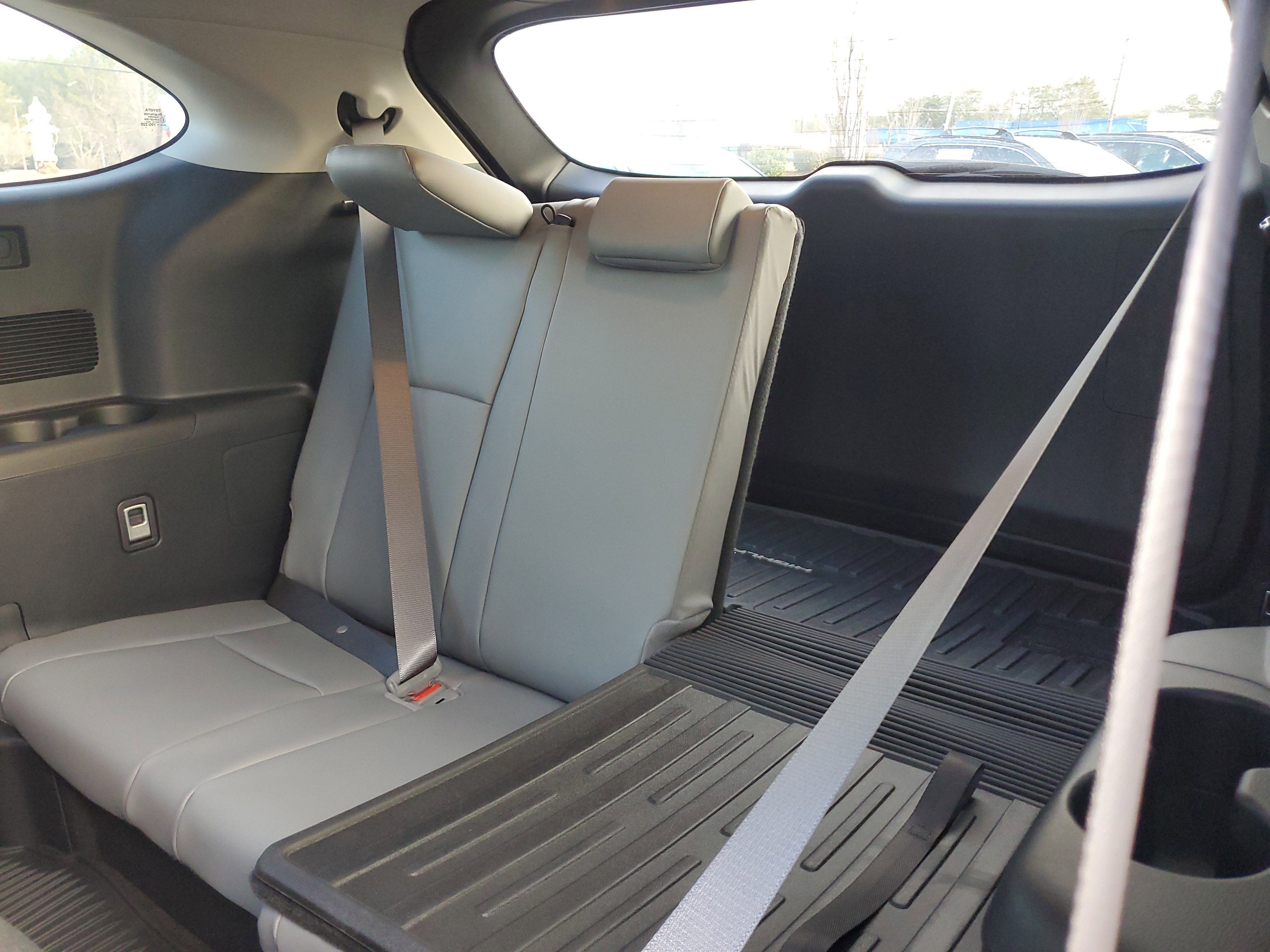 New 2026 Toyota Highlander XLE image 14