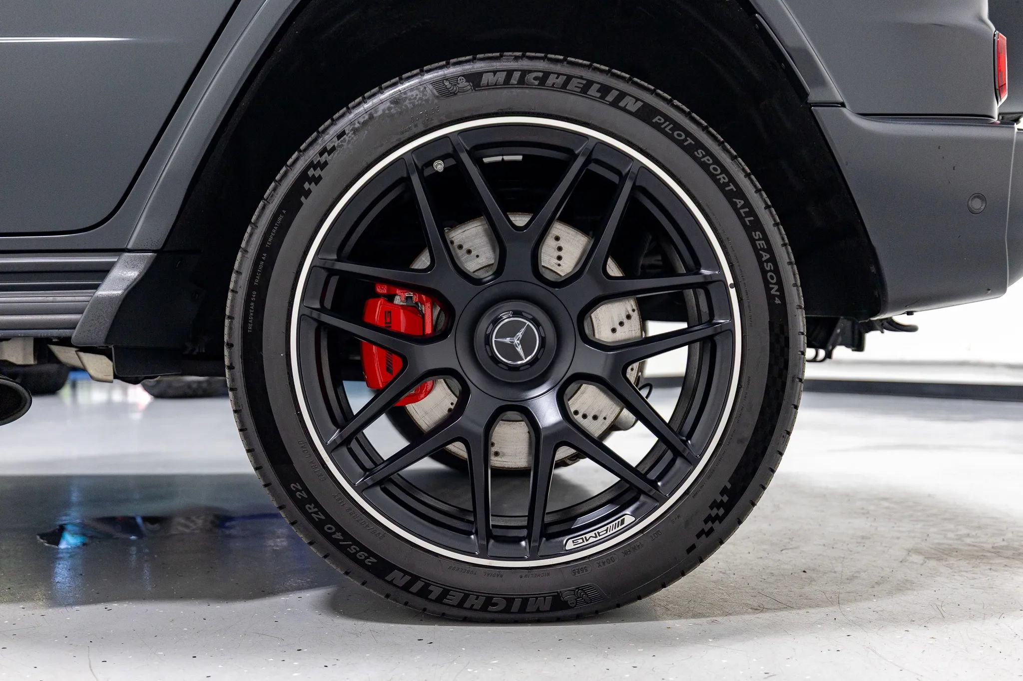 Used 2025 Mercedes-Benz G 63 AMG 4MATIC image 14