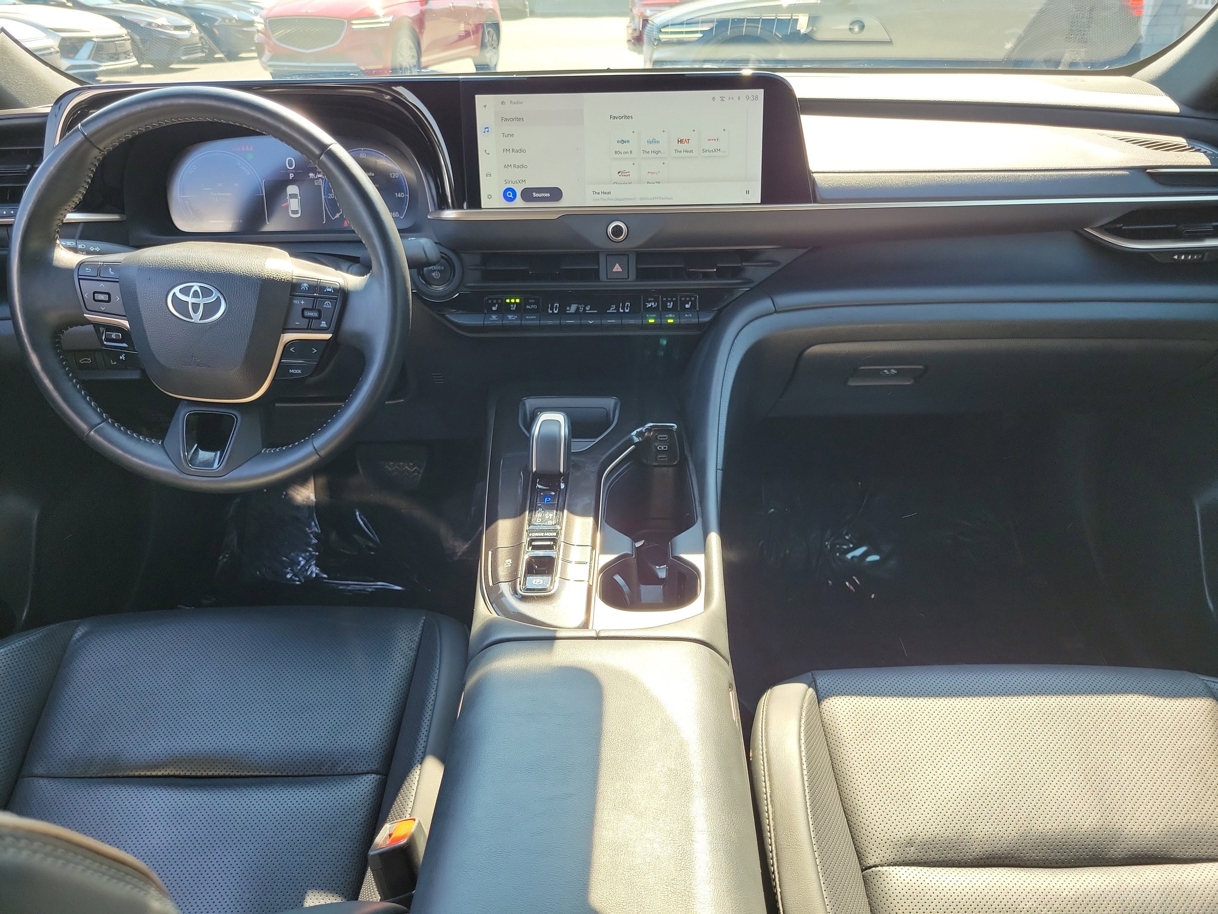 Used 2025 Toyota Crown AWD/4WD image 9