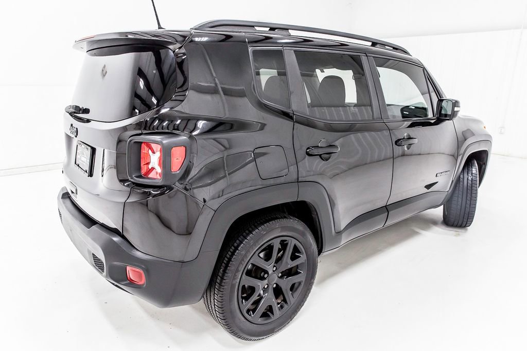 Used 2022 Jeep Renegade Altitude AWD/4WD image 7