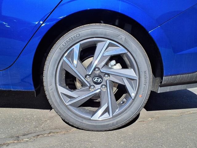 Used 2025 Hyundai Elantra Sport FWD image 10