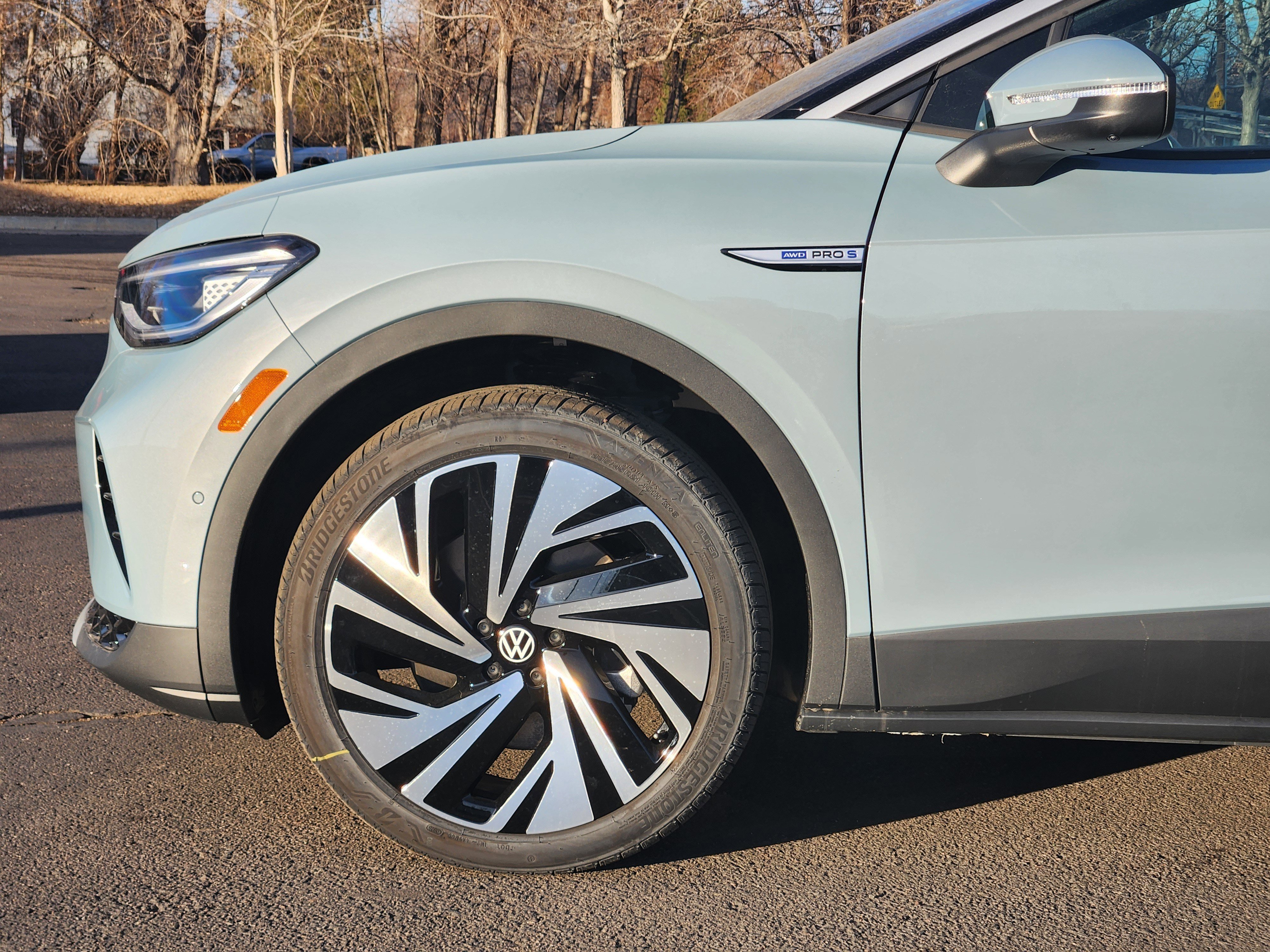 New 2026 Volkswagen ID.4 Pro S Plus AWD/4WD image 3