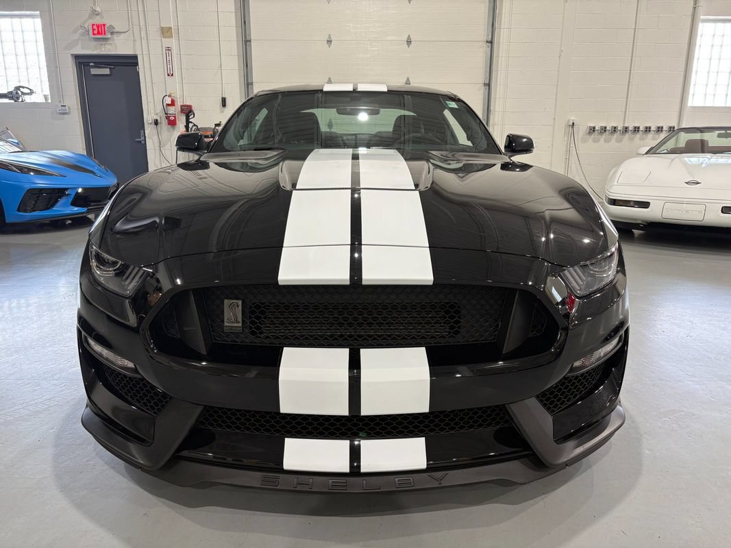 Used 2017 Ford Mustang Shelby GT350 w/ Convenience Package RWD image 2