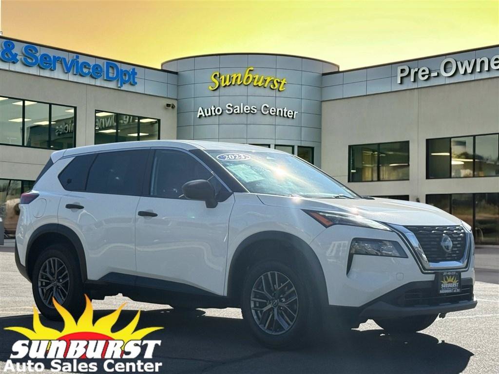 Used 2023 Nissan Rogue S AWD/4WD image 1