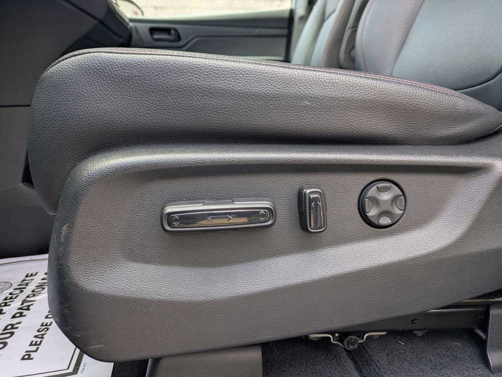Used 2025 Honda Odyssey Sport-L image 14