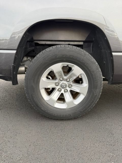 Used 2023 RAM 1500 Laramie AWD/4WD image 12