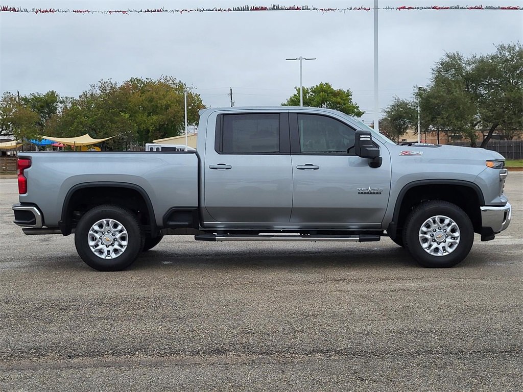 Used 2025 Chevrolet Silverado 2500 LT w/ Texas Edition image 8