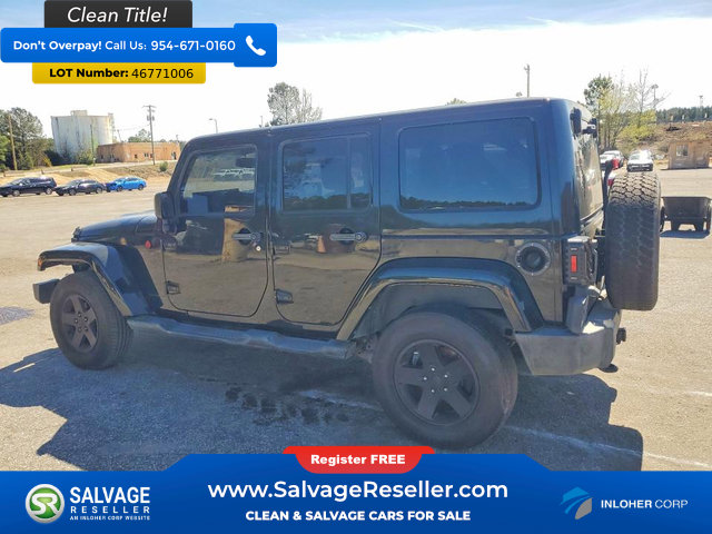 Used 2015 Jeep Wrangler Unlimited Sahara image 3