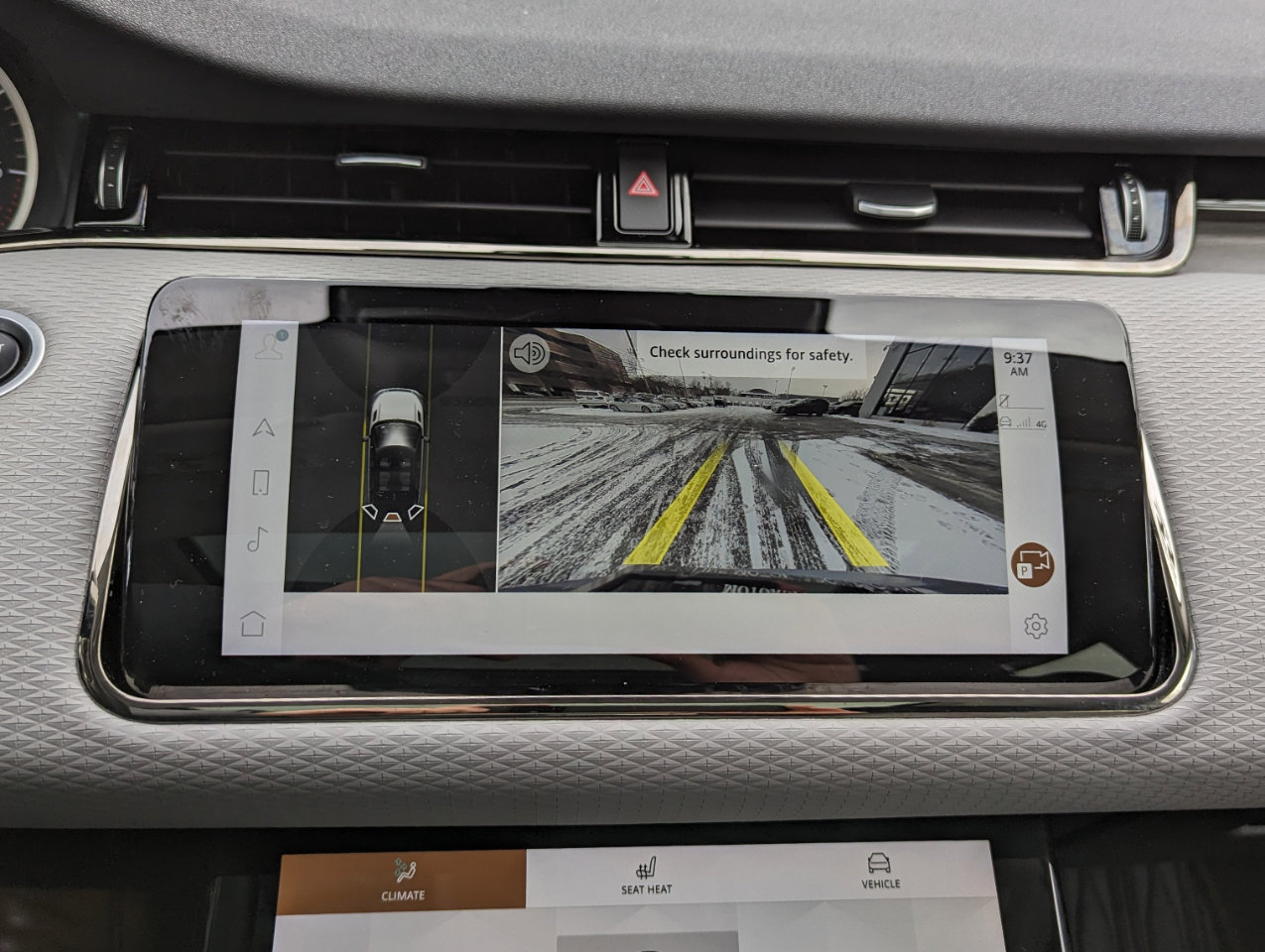 Used 2022 Land Rover Range Rover Evoque R-Dynamic S image 22