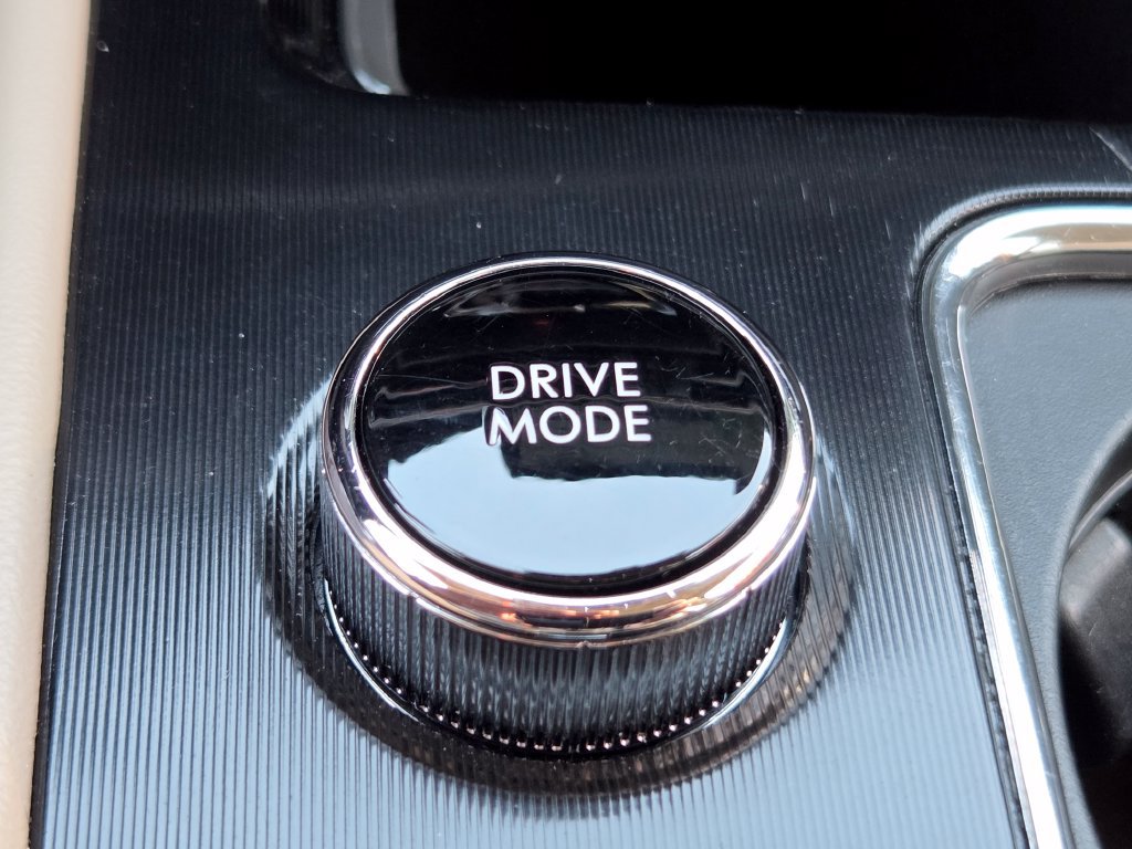 Used 2022 Lincoln Corsair AWD w/ Premium Package image 14