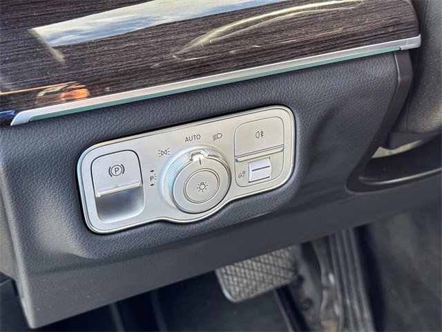 Used 2021 Mercedes-Benz GLS 450 4MATIC image 30