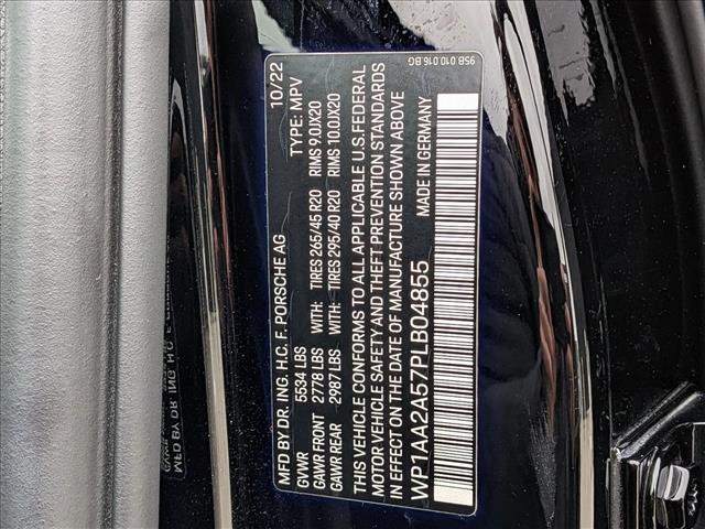 Certified 2023 Porsche Macan image 28