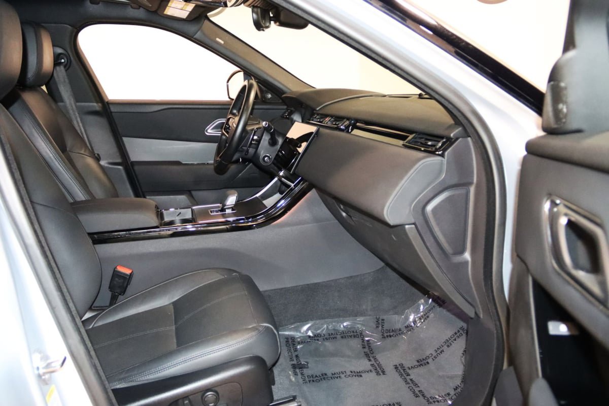 Used 2025 Land Rover Range Rover Velar Dynamic SE AWD/4WD image 56
