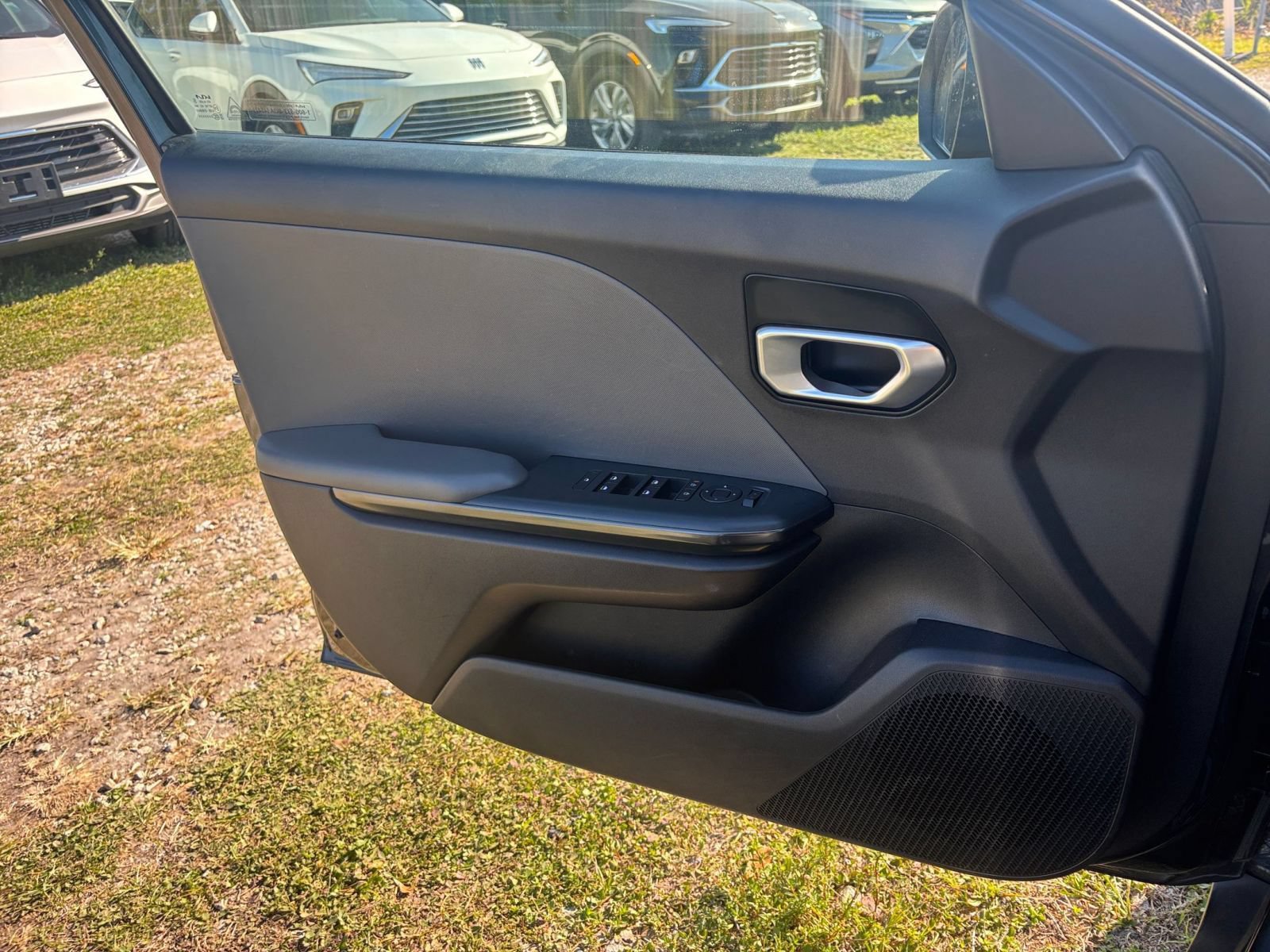 Used 2025 Kia K4 FWD image 18