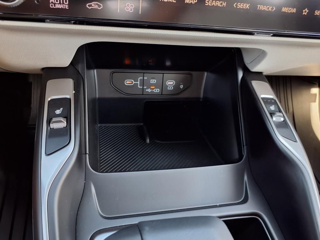 New 2025 Kia Sorento EX image 20