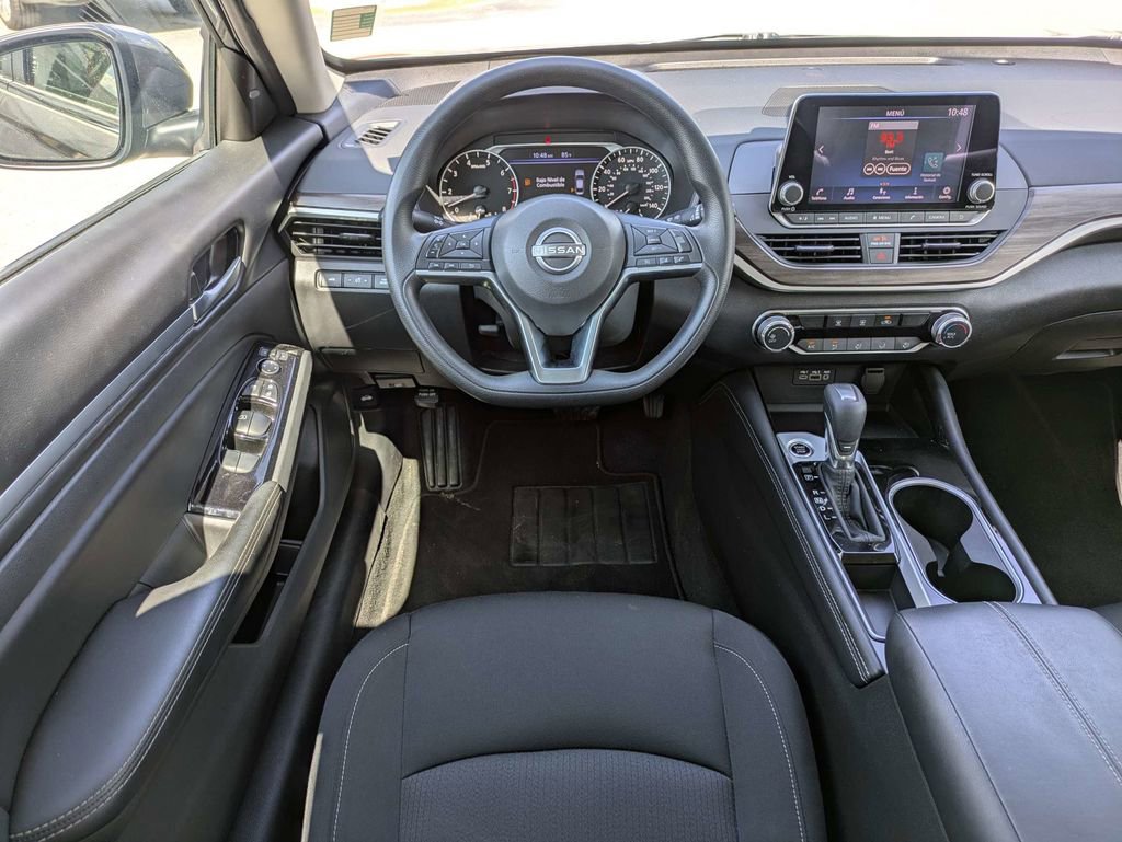 Used 2023 Nissan Altima 2.5 SV FWD image 19