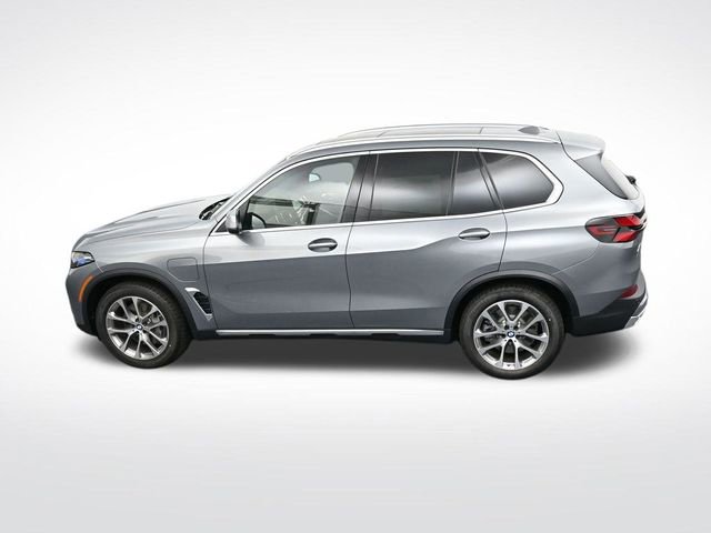 New 2026 BMW X5 xDrive50e w/ Climate Comfort Package image 26