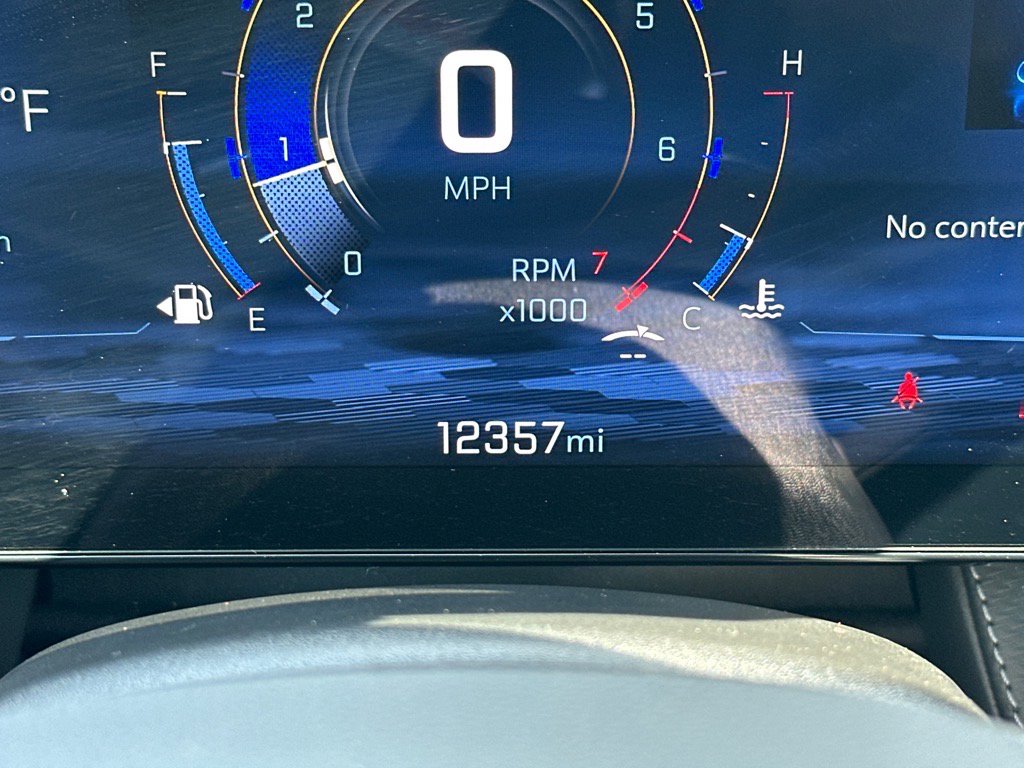 Used 2025 Chevrolet Equinox LT w/ Safety and Technology Package image 9